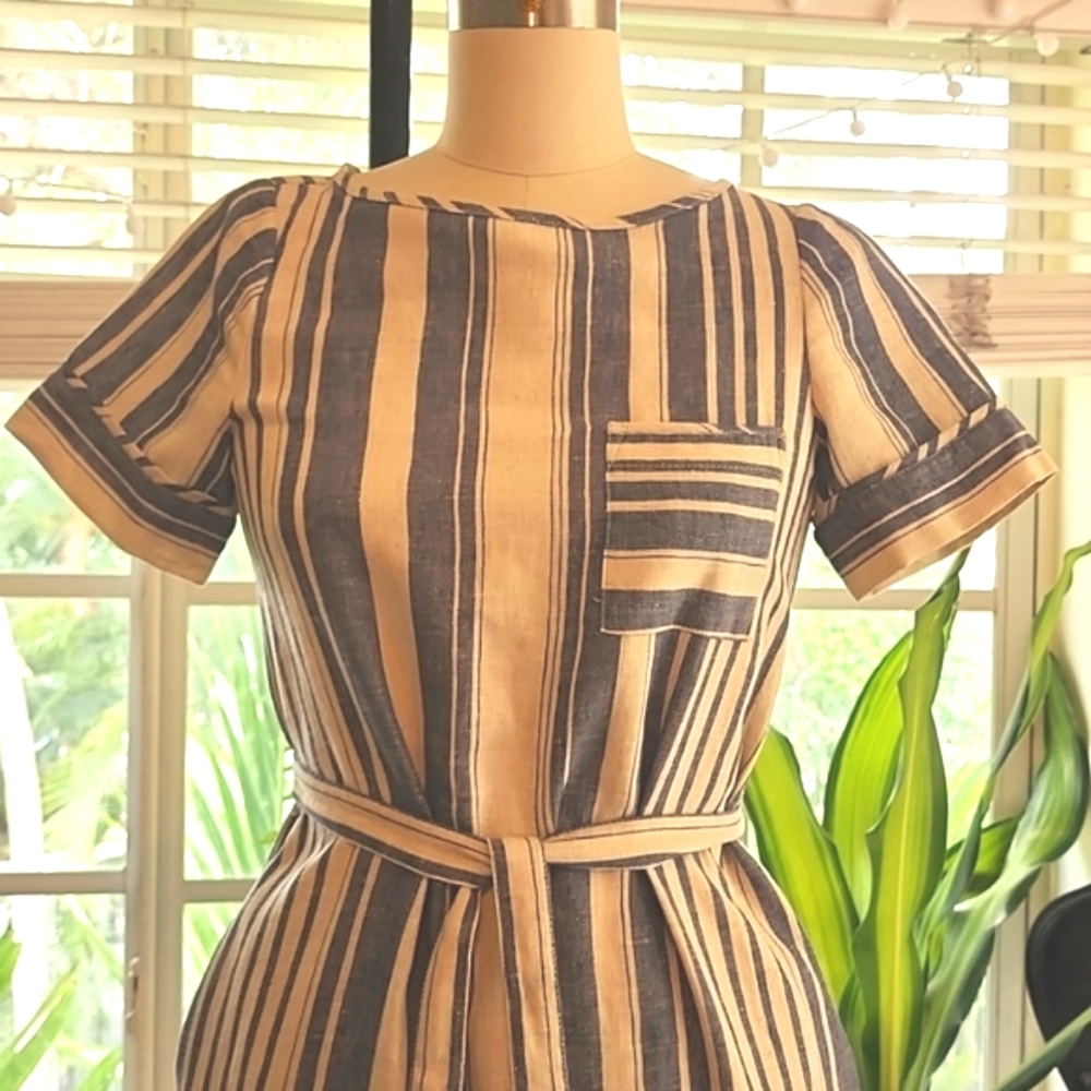 VTG Banana Republic Heritage Mini Dress - Size 0 - Striped w/ Pockets - Picture 3 of 4